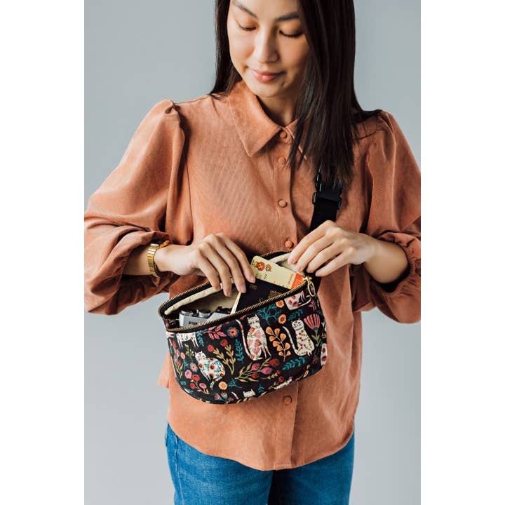 
                      
                        Hip Belt Bag - Catbloom
                      
                    